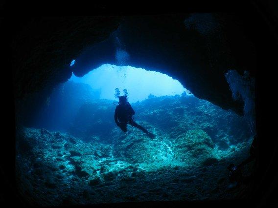 宝盛盘中异动 下午盘股价大涨5.00%报3.36美元