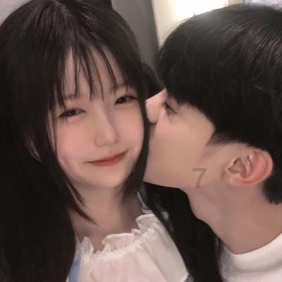 黔二娘是少数民族特色油辣椒吗？包装看上去有点像。
