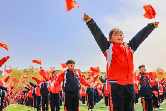 家校携手，智慧陪伴|成都市龙潭小学、电子科大附小再现“家校共育”盛会