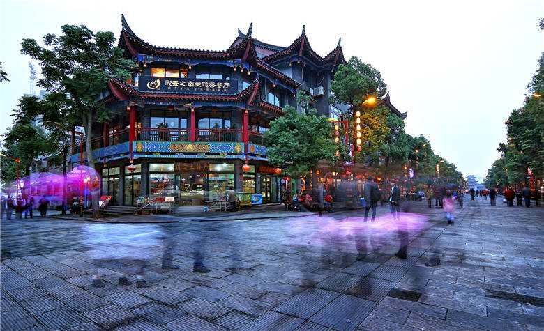 小蓝球向上跳
